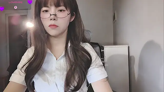 Snapshot of BlushDoll chatting on April 26, 2026, 4:26 pm BlushDoll online show from April 26, 2026, 4:26 pm