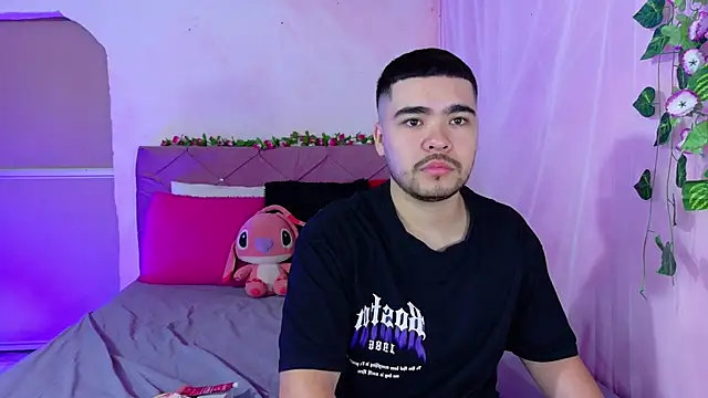  mia and mike  online show from October 1, 2025, 1:48 pm