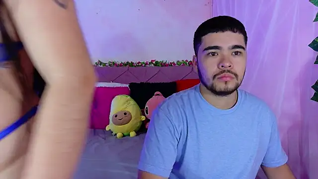  mia and mike  online show from September 26, 2025, 12:45 pm