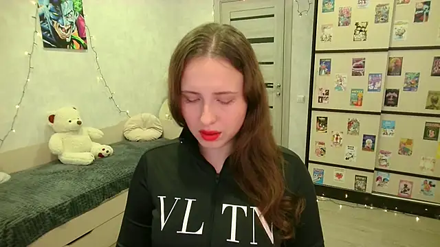 BarbiePieer online show from October 11, 2025, 9:32 am