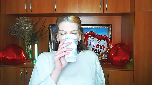 Snapshot of VanessaRey_ chatting on February 14, 2026, 6:35 am VanessaRey online show from February 14, 2026, 6:35 am