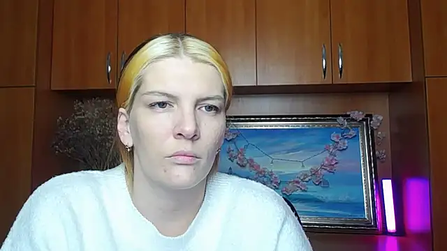 VanessaRey  online show from March 21, 2026, 5:39 pm