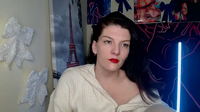 Snapshot of VanessaRey_ chatting on January 13, 2026, 8:07 am VanessaRey online show from January 13, 2026, 8:07 am