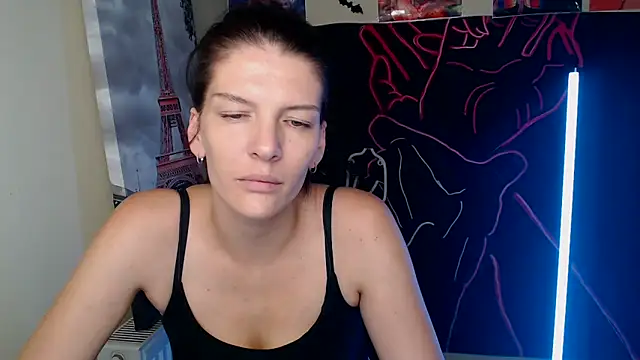 Snapshot of VanessaRey_ chatting on October 26, 2025, 7:42 am VanessaRey online show from October 26, 2025, 7:42 am