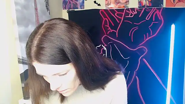 Snapshot of VanessaRey_ chatting on October 17, 2025, 7:00 am VanessaRey online show from October 17, 2025, 7:00 am