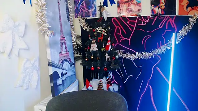 Snapshot of VanessaRey_ chatting on December 19, 2025, 8:49 am VanessaRey online show from December 19, 2025, 8:49 am