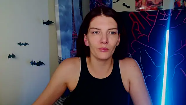 Snapshot of VanessaRey_ chatting on December 3, 2025, 6:07 pm VanessaRey online show from December 3, 2025, 6:07 pm