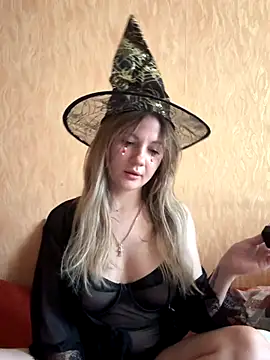 Snapshot of mollygirll chatting on October 29, 2025, 11:53 am mollygirll online show from October 29, 2025, 11:53 am