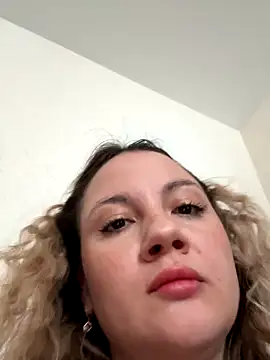 Snapshot of mollygirll chatting on October 16, 2025, 9:28 am mollygirll online show from October 16, 2025, 9:28 am