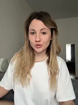 Snapshot of mollygirll chatting on November 18, 2025, 11:02 am mollygirll online show from November 18, 2025, 11:02 am