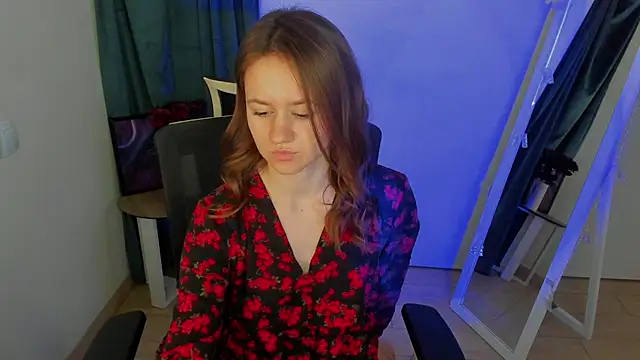 Catherine e online show from November 24, 2025, 7:47 pm