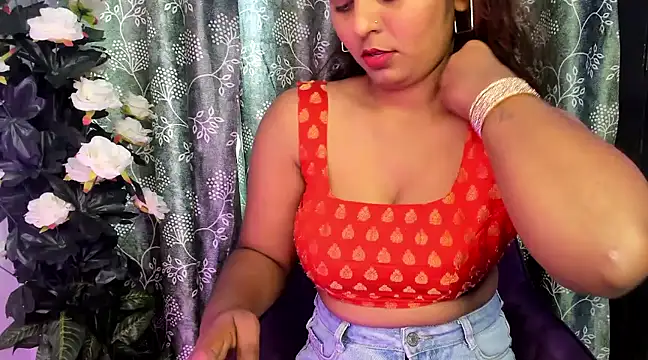 Snapshot of Sexy_Charuu chatting on March 21, 2025, 7:11 am Sexy Charuu online show from March 21, 2025, 7:11 am