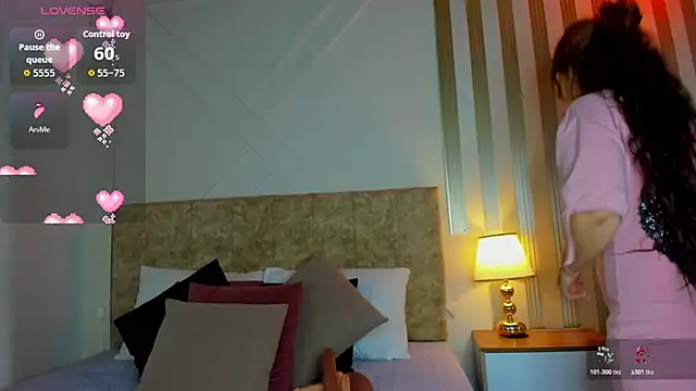 Snapshot of angelinarouse_ chatting on October 26, 2025, 2:45 am angelinarouse  online show from October 26, 2025, 2:45 am