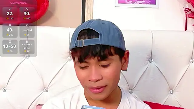 Ethan Westt online show from February 19, 2026, 8:28 pm