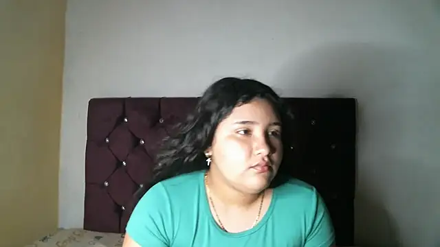 Valeria Tiffany online show from November 8, 2025, 10:02 pm