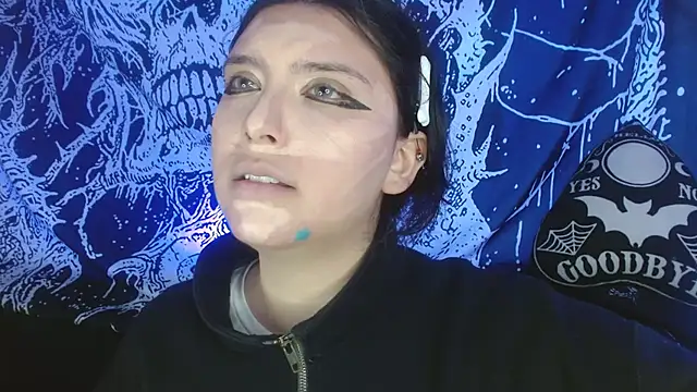 mikaskullcs online show from October 1, 2025, 4:39 am