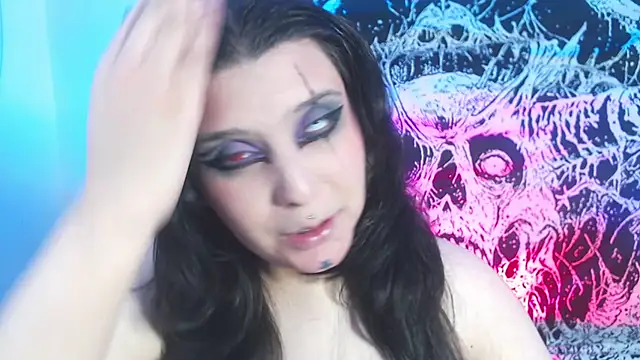 mikaskullcs online show from April 19, 2026, 7:05 pm