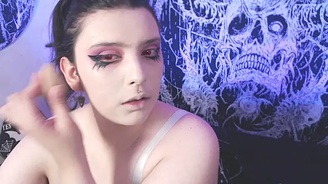 mikaskullcs online show from March 21, 2026, 10:13 pm