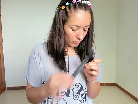 Snapshot of DulceXmile chatting on October 29, 2025, 4:50 pm DulceXmile online show from October 29, 2025, 4:50 pm