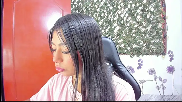 Sarahbrowm  online show from September 27, 2025, 5:52 pm