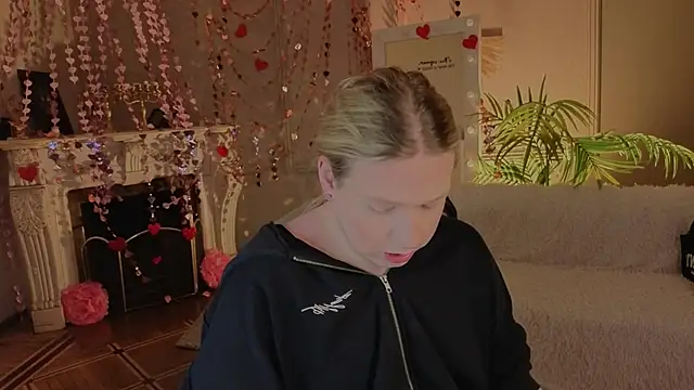 Snapshot of Jes_Solar chatting on February 19, 2026, 10:29 pm Jes Solar online show from February 19, 2026, 10:29 pm