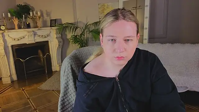 Snapshot of Jes_Solar chatting on October 8, 2025, 11:56 am Jes Solar online show from October 8, 2025, 11:56 am