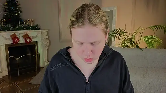 Jes Solar online show from December 18, 2025, 10:02 pm