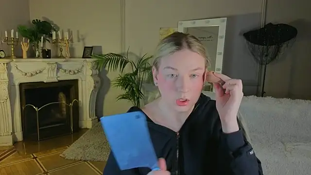 Snapshot of Jes_Solar chatting on September 24, 2025, 11:17 am Jes Solar online show from September 24, 2025, 11:17 am