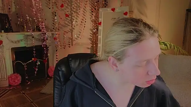 Snapshot of Jes_Solar chatting on February 28, 2026, 10:09 pm Jes Solar online show from February 28, 2026, 10:09 pm