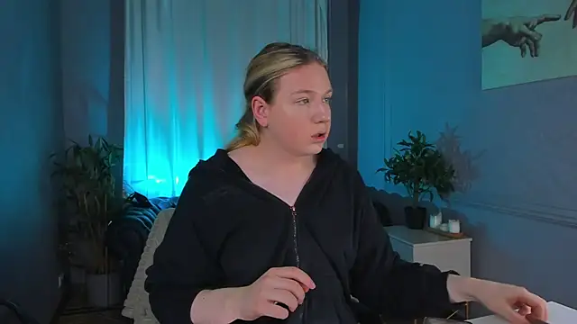 Snapshot of Jes_Solar chatting on October 15, 2025, 3:09 pm Jes Solar online show from October 15, 2025, 3:09 pm