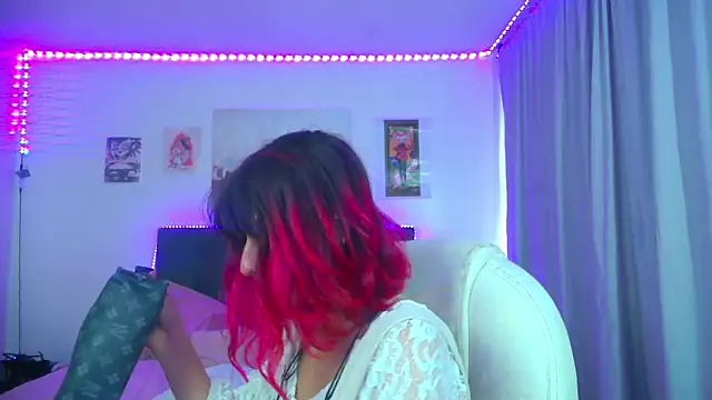 goth minerva online show from April 17, 2026, 1:36 pm