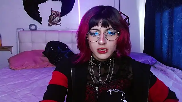 Snapshot of goth_minerva chatting on October 2, 2025, 1:47 pm goth minerva online show from October 2, 2025, 1:47 pm