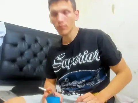 kevinkewman online show from September 25, 2025, 3:29 pm