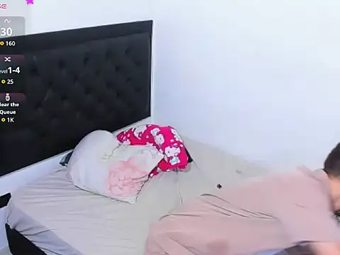 Snapshot of kevinkewman chatting on February 9, 2026, 10:24 am kevinkewman online show from February 9, 2026, 10:24 am