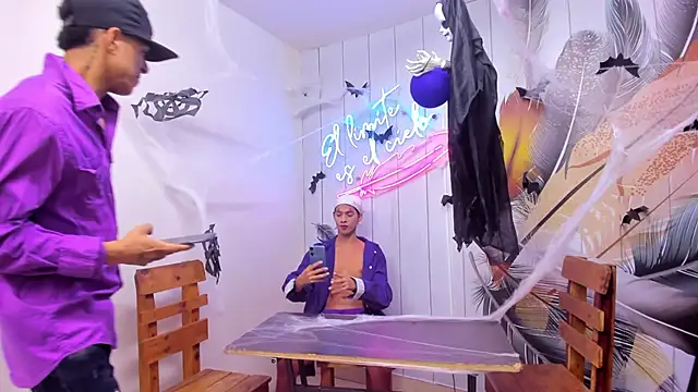 Snapshot of Meneaterss chatting on October 25, 2025, 8:20 pm Meneaterss online show from October 25, 2025, 8:20 pm