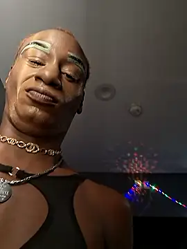 Snapshot of ItsBarbieBitcxxxx69 chatting on October 25, 2025, 6:52 pm ItsBarbieBitcxxxx69 online show from October 25, 2025, 6:52 pm