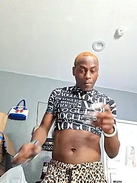 Snapshot of ItsBarbieBitcxxxx69 chatting on October 11, 2025, 4:02 am ItsBarbieBitcxxxx69 online show from October 11, 2025, 4:02 am