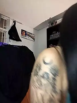 Snapshot of KARINNA__RAVEN chatting on January 11, 2026, 1:12 am KARINNA RAVEN online show from January 11, 2026, 1:12 am