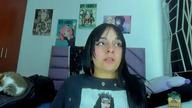 KARINNA  RAVEN online show from October 15, 2025, 1:37 am