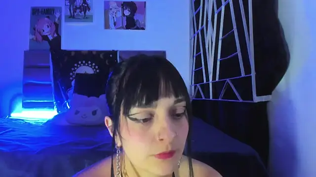 Snapshot of KARINNA__RAVEN chatting on November 11, 2025, 12:27 am KARINNA RAVEN online show from November 11, 2025, 12:27 am