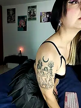 KARINNA  RAVEN online show from October 2, 2025, 9:29 pm