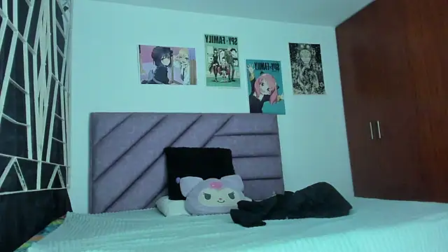 Snapshot of KARINNA__RAVEN chatting on January 8, 2026, 11:22 pm KARINNA RAVEN online show from January 8, 2026, 11:22 pm