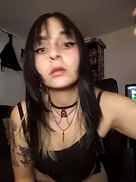 Snapshot of KARINNA__RAVEN chatting on March 1, 2026, 2:00 am KARINNA RAVEN online show from March 1, 2026, 2:00 am