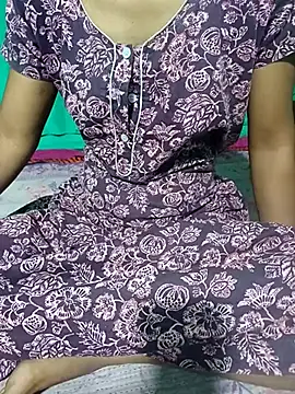 Snapshot of Reena_devi23 chatting on March 18, 2025, 3:34 am Reena devi23 online show from March 18, 2025, 3:34 am