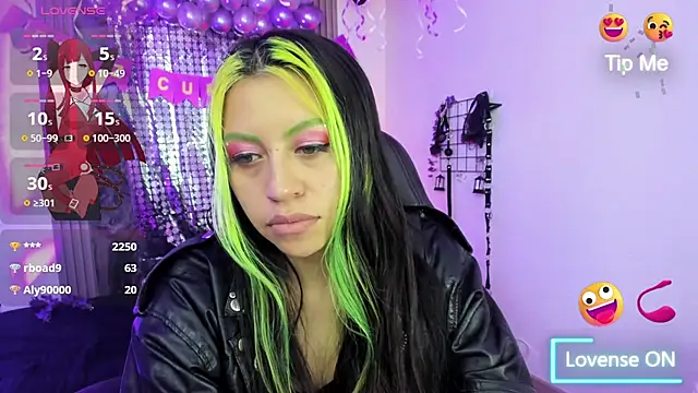 Snapshot of midory_ chatting on November 1, 2025, 4:41 am midory online show from November 1, 2025, 4:41 am