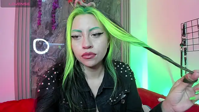 Snapshot of midory_ chatting on September 12, 2025, 4:12 am midory online show from September 12, 2025, 4:12 am