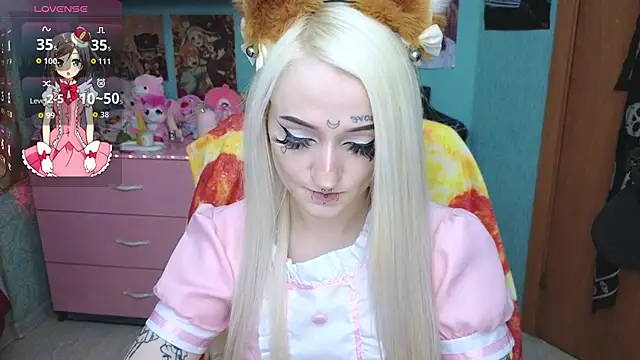 Snapshot of Manuela_unicorn chatting on May 22, 2026, 9:02 pm Manuela unicorn online show from May 22, 2026, 9:02 pm