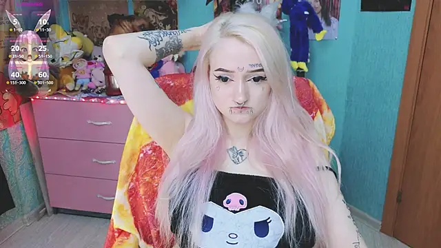 Manuela unicorn online show from November 5, 2025, 7:39 pm