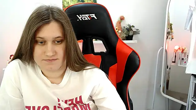 Lucky Lana online show from March 27, 2026, 8:26 am