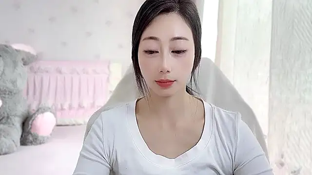 Snapshot of anjila888 chatting on October 29, 2025, 2:10 am anjila888 online show from October 29, 2025, 2:10 am